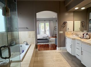 1015 Florida St, Huntington Beach, CA 92648