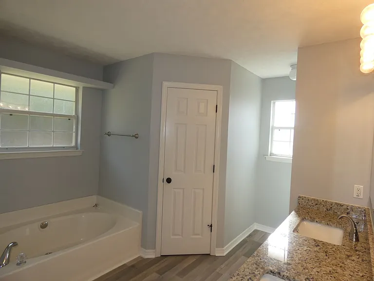 4734 Autumndale Dr — Photo 11