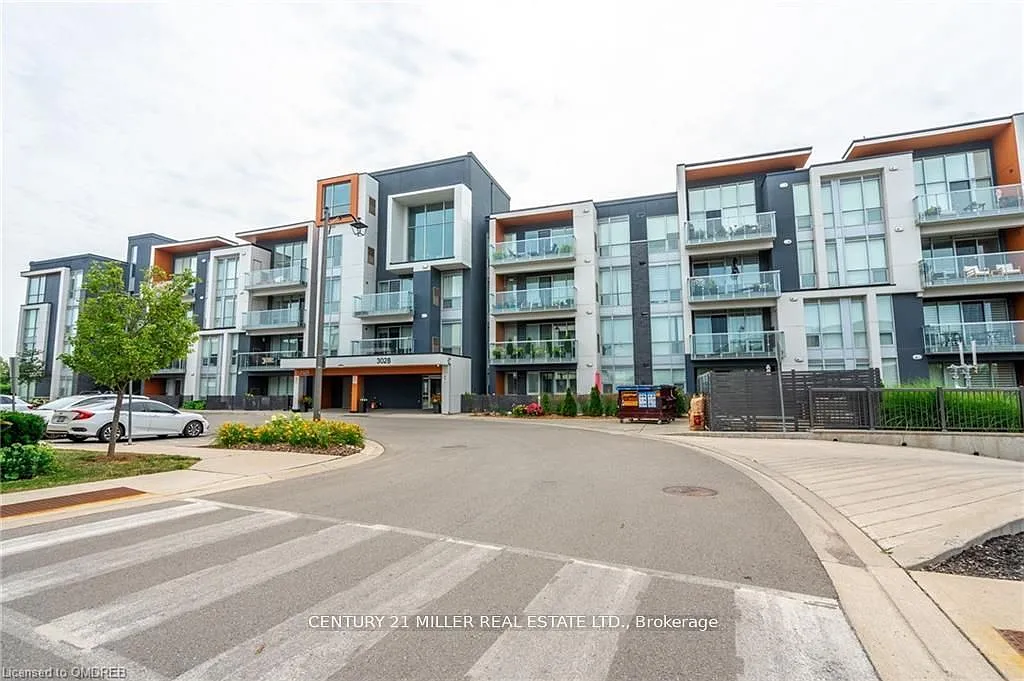 Building Photo - 3028 Creekshore Cmn #305