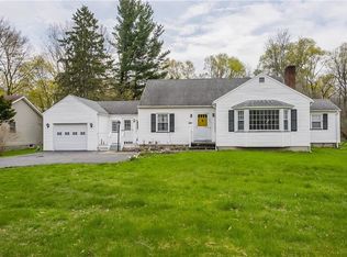 2953 English Rd, Rochester, NY 14616