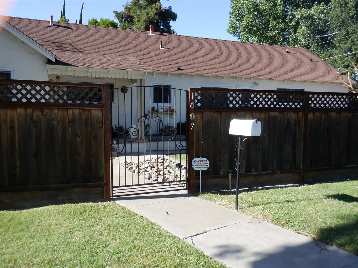 1007 La Loma Ave photo 1