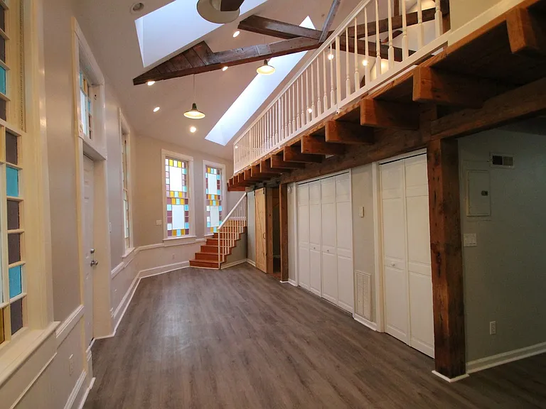 112 Steele St #2 — Photo 9