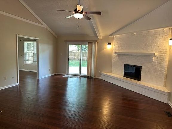 5th image of 820 Sunblest Blvd