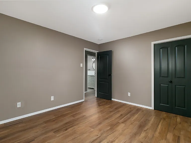 1215 Pamela Dr — Photo 17
