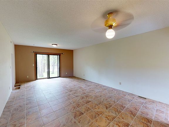 4th image of 2824 Cottage Row Rd