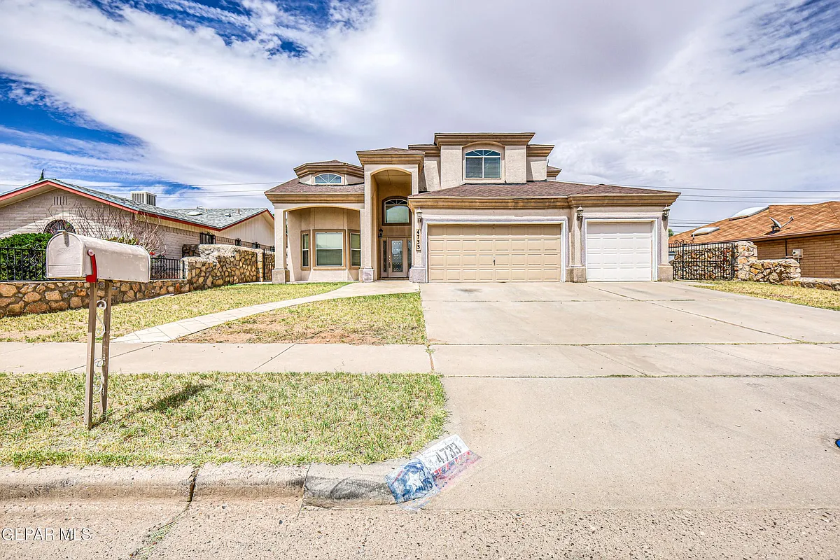 Building Photo - 4733 R L Shoemaker Dr