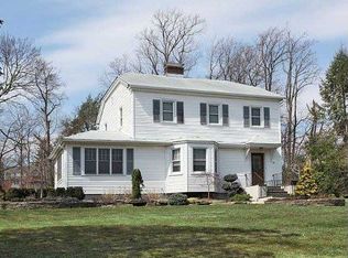 54 Stephens Rd, Tappan, NY 10983