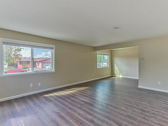 3rd image of 879 N Madeira Ave