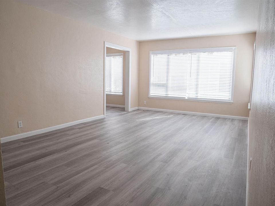 1st image of 4534 N Banner Dr APT 4