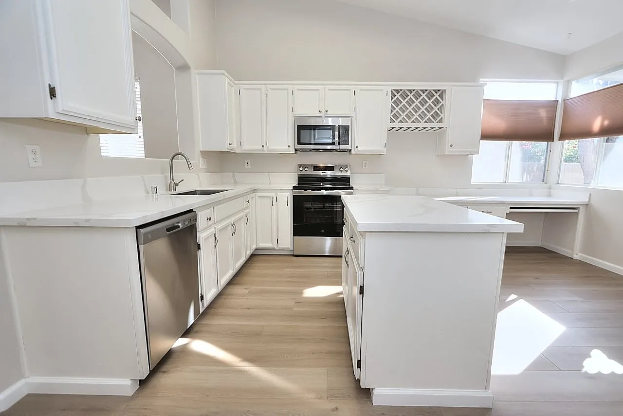 2 bed, 1520 sqft, $2,595 — Photo 4