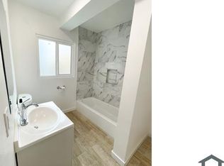 4800 Coliseum St APT 1, Los Angeles, CA 90016
