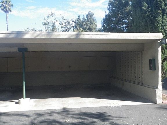 4th image of 11138 Aqua Vista St APT 45