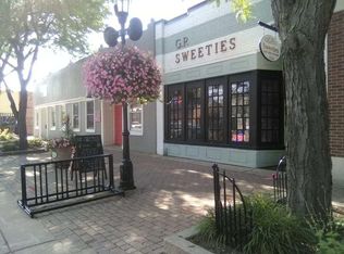 15129 Kercheval Ave, Grosse Pointe, MI 48230