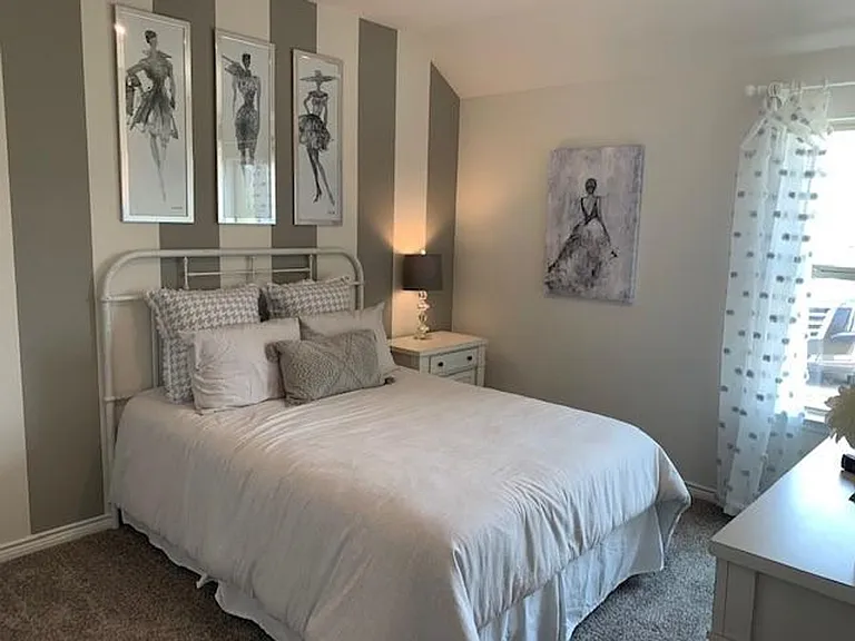 712 Feldspar Way — Photo 5