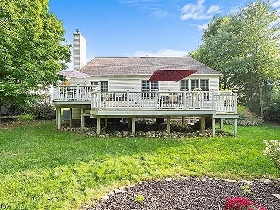 3rd image of 20200 Ellsworth Dr