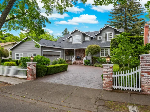 852 2nd Street E, Sonoma, CA 95476