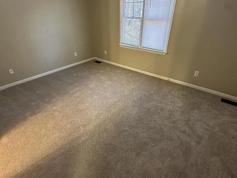 925 Hearthridge Ct #B — Photo 7