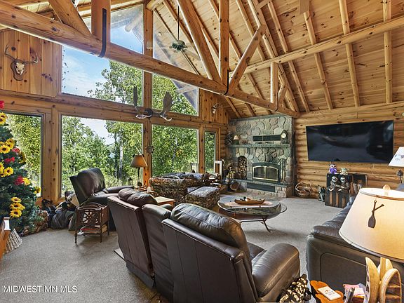 5th image of 21574 Hedgerow Ln