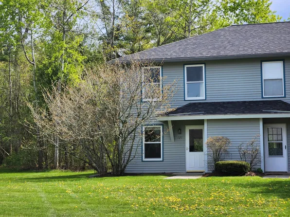 131 Ledgewood Cir, Burlington, VT 05401