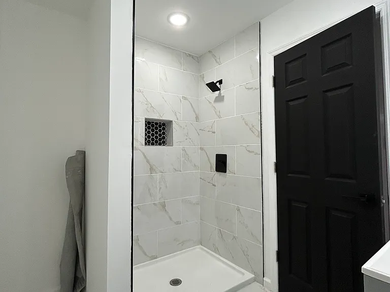 4922 Saybrook Ave — Photo 4