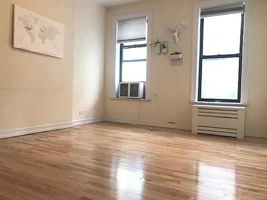 Rented by Beekman Street Realty | media 8