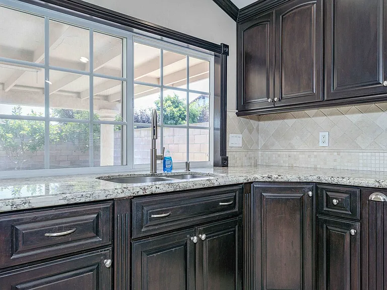 1122 S Peregrine Pl — Photo 8