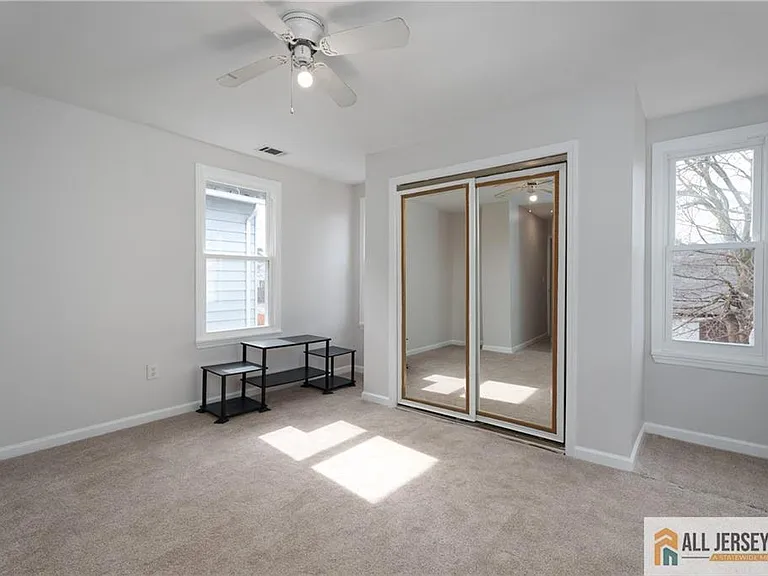 264 Seaman St #2 — Photo 16