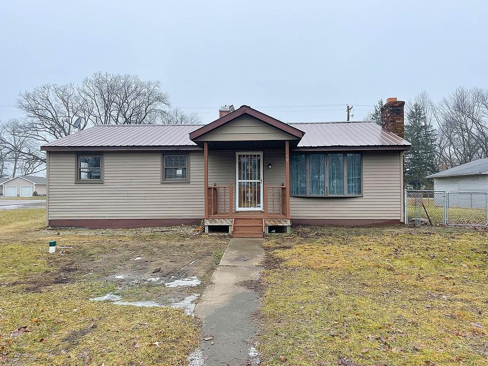 1st image of 19 Rivercrest Dr