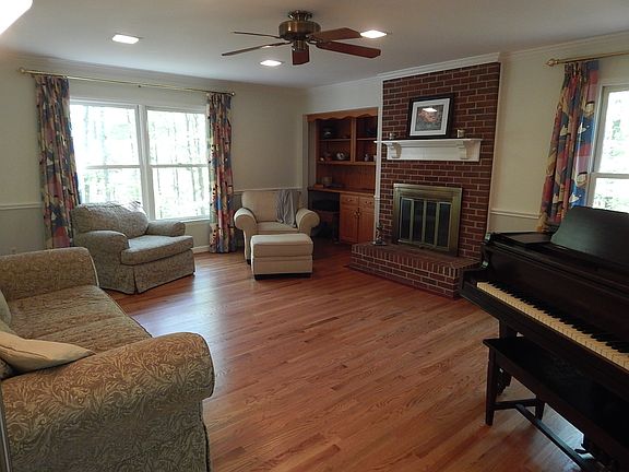 2nd image of 2610 Buckboard Dr