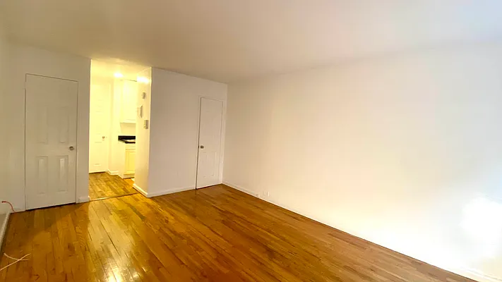 Rented by Douglas Elliman | media 10