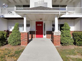 215 Carom Cir #79, Mason, MI 48854