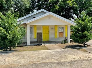 709 Cleveland St, Douglas, GA 31533