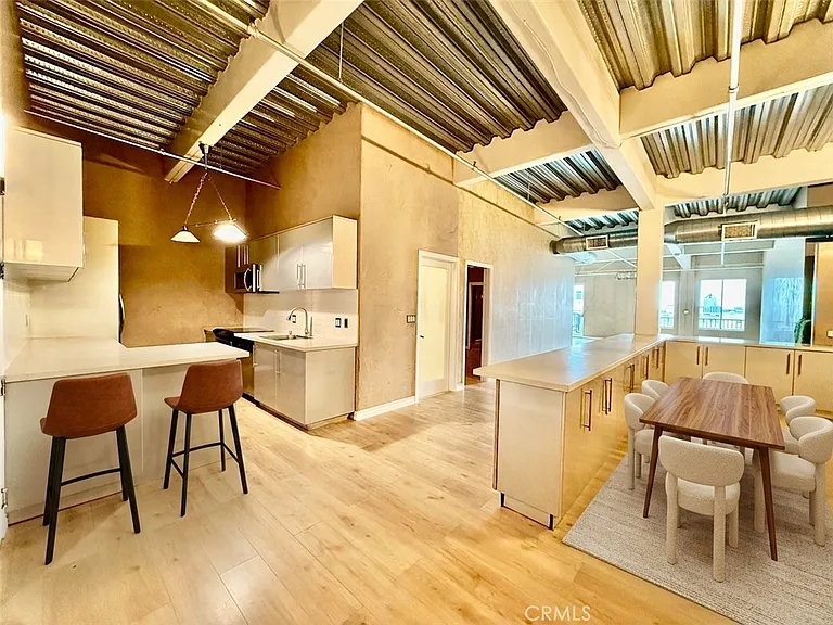 312 W 5th St #1205 — Photo 12