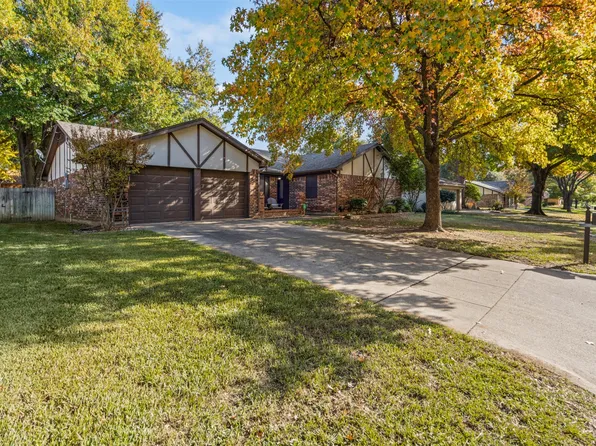 4612 Shady Lake Dr, North Richland Hills, TX 76180