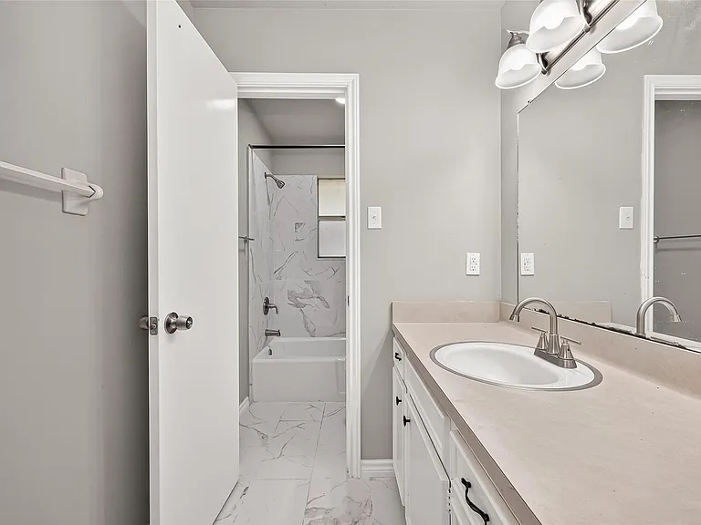 611 Dogwood Trl — Photo 12
