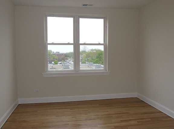 2nd image of 2501 W Touhy Ave APT 407