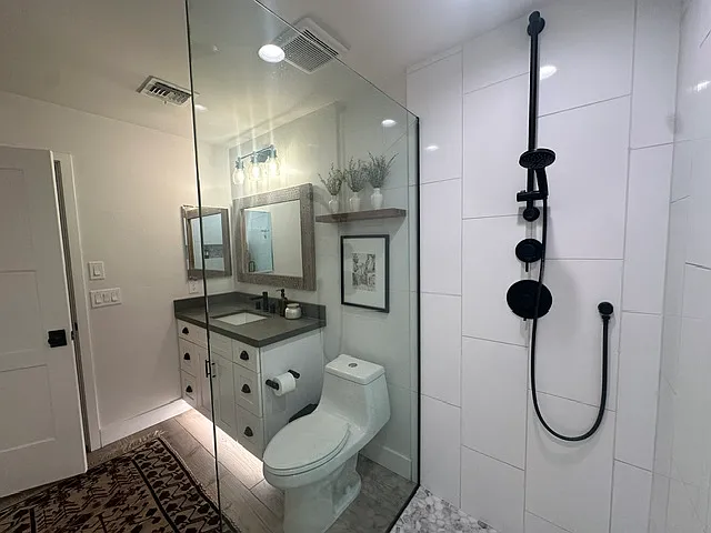 301 E Royal Palm Rd — Photo 23