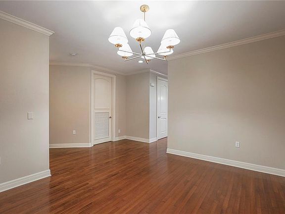 5th image of 10531 Mission Rd Unit 207