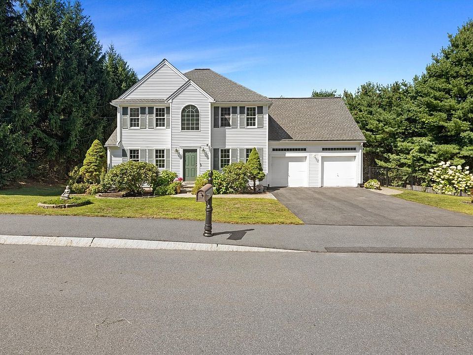 1st image of 38 Bellows Cir