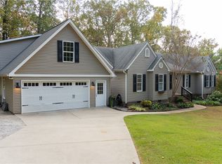 5124 Sunset Dr, Easley, SC 29642