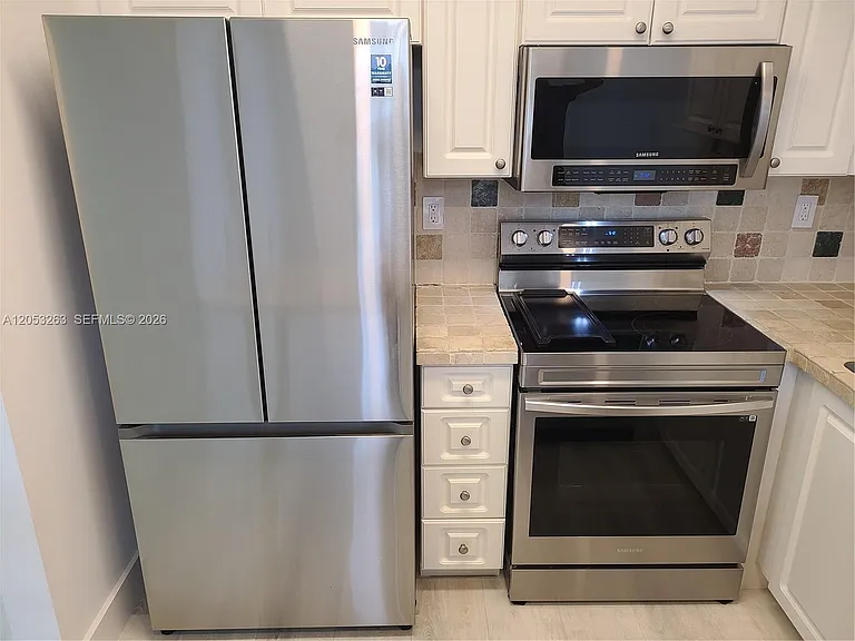 3500 Coral Way #812 — Photo 14