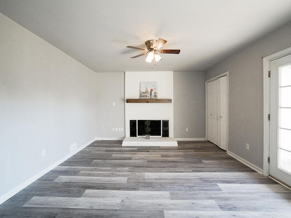 1st image of 208 Wilshire Dr APT A