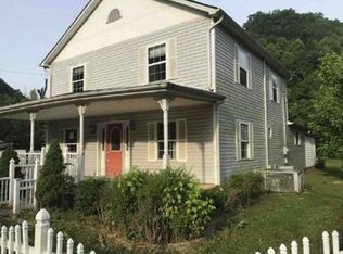 34 Elwood Ln, Virgie, KY 41572