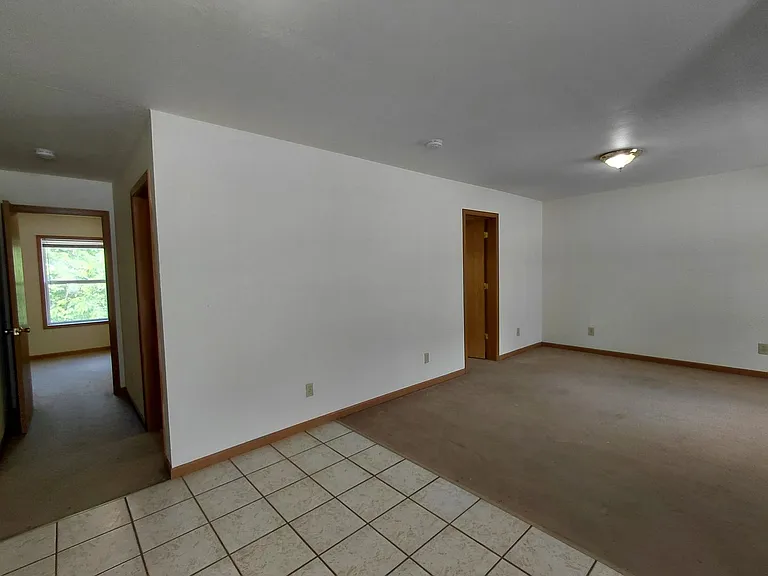 1825 Vichy Rd — Photo 10