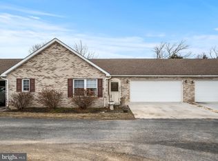 59 Deaken Cir, Strasburg, VA 22657