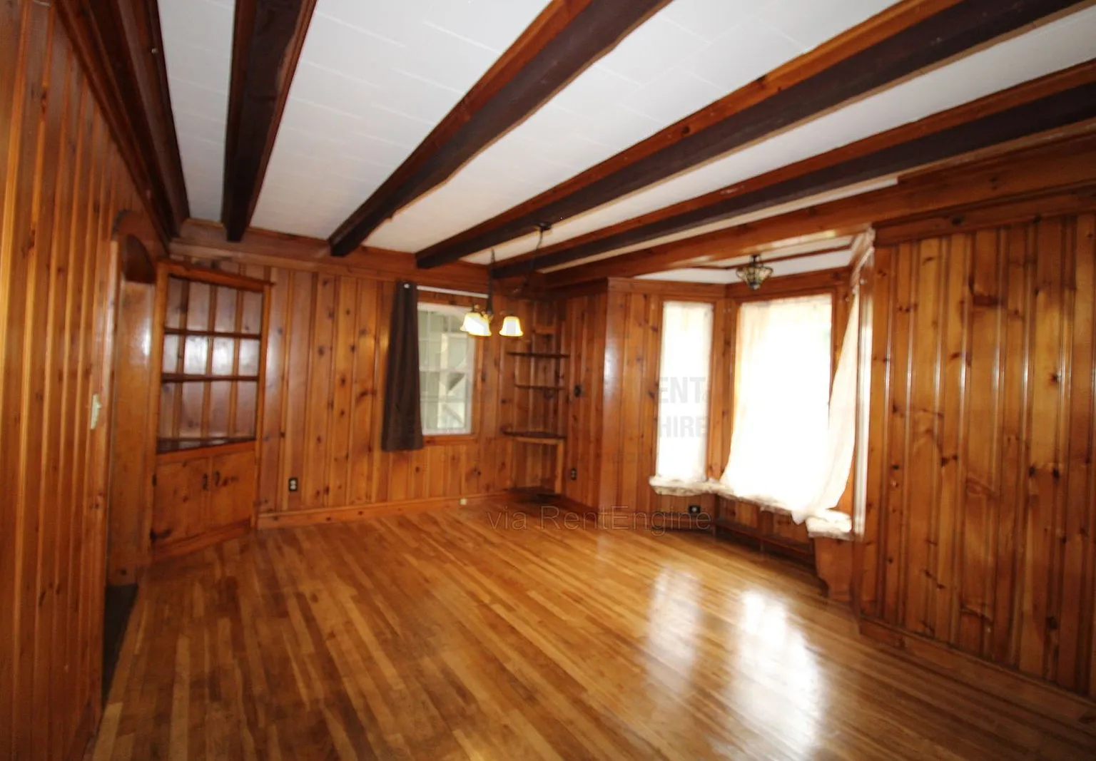 3 bed, 2.0 bath, 1760 sqft, $2,000 — Photo 4