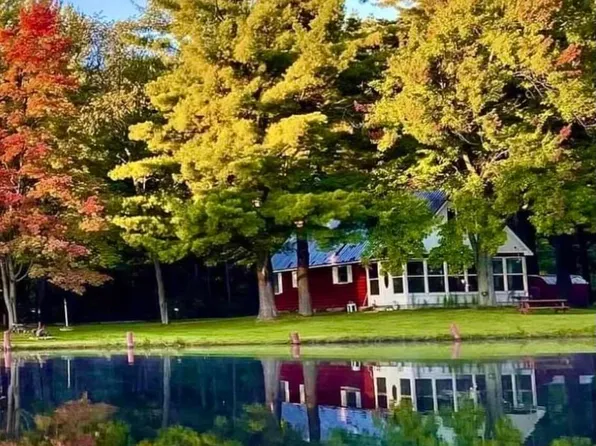 1556 E James St, White Cloud, MI 49349