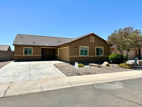 537 W Pintail Dr Photo 1
