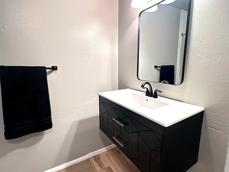 2608 W Ocotillo Rd #A — Photo 4