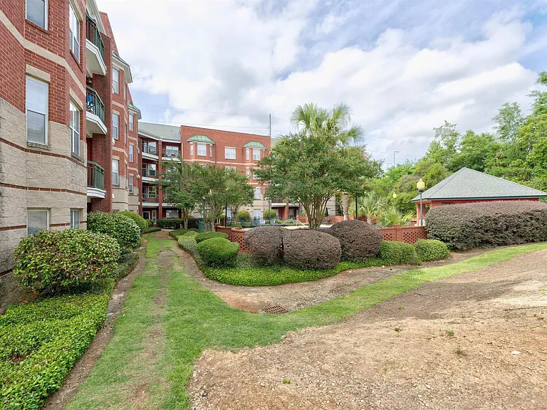 900 Taylor St #401 — Photo 3
